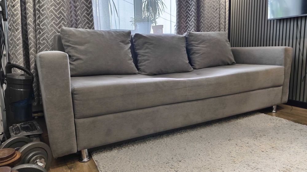 Продам диван 2024 года