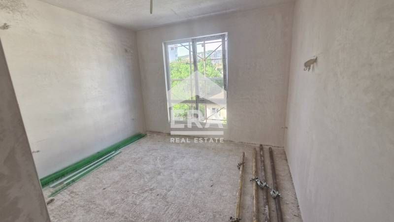 Продава се Тристаен апартамент в Варна, Владислав Варненчик - 106 кв.м за 1131 €/кв.м - Снимка #7