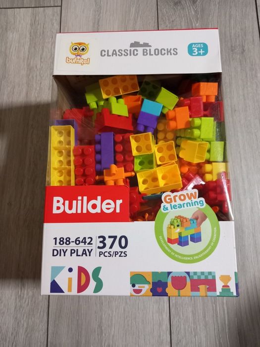 Vand set cuburi 370 piese