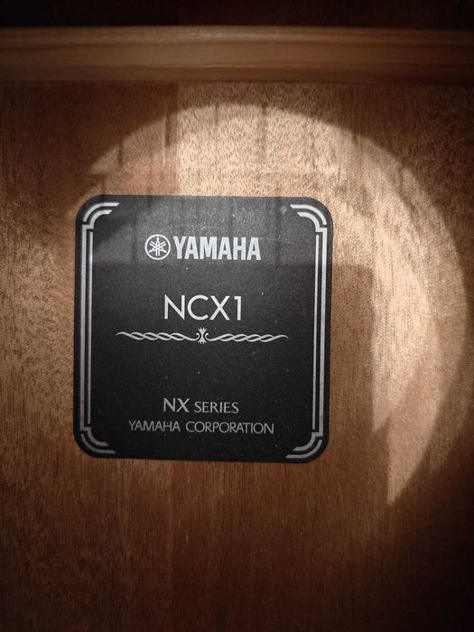 Yamaha NCX1 NAT - Chitară clasică cu pickup