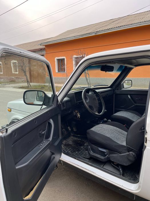 Sotiladi Niva xolati yaxshi