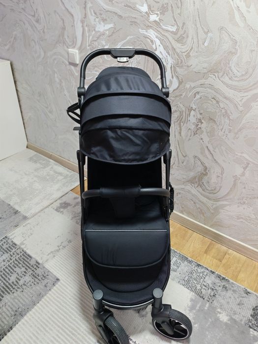 Продам коляску можно сказать новая