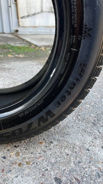 Зимни шына срочна сотилади