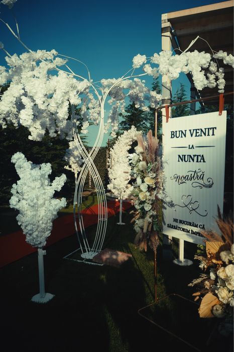 Inchiriez corturi pentru nunți și evenimente + decor elegant acasă la mireasă