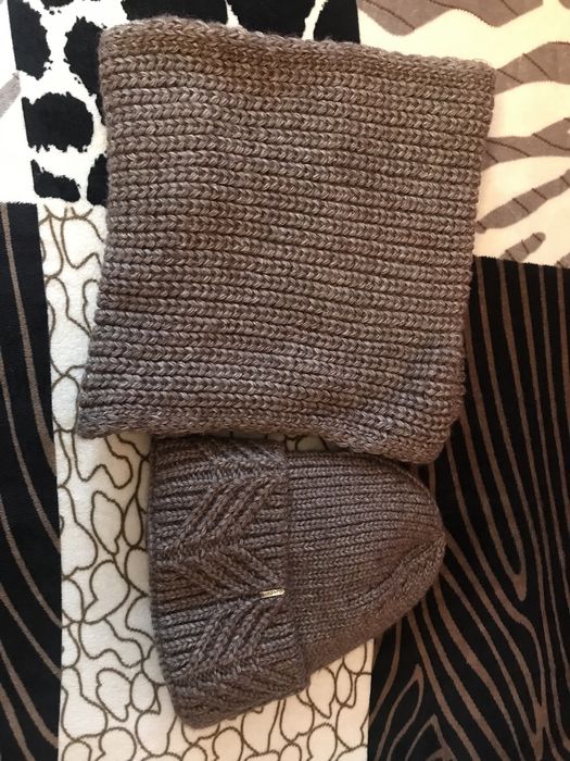 Комплект продаётся