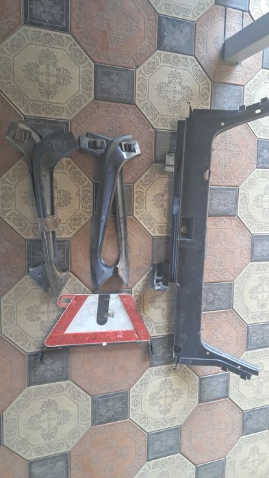 Мерс.210е багажник.