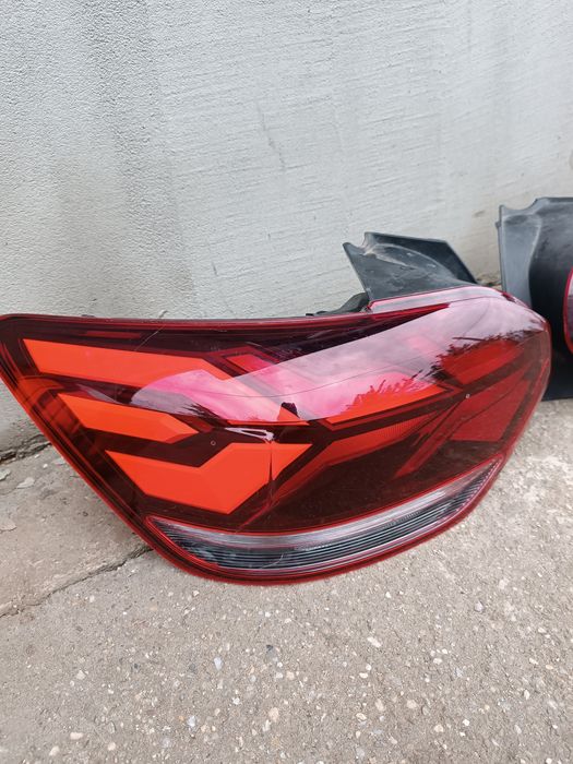 Lampa stop spate Dacia Sandero Stepway3 stop spate Dacia Logan3 Clio4 Clio3 Scenic2 Megane2 Laguna2 Dacia Sandero Stepway3 Clio4 Clio3 lampa far Dacia