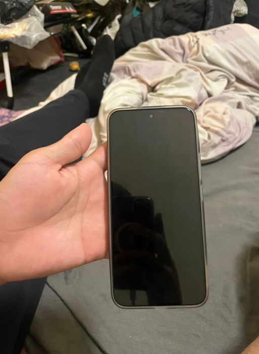 E'lon telefon sotiladi