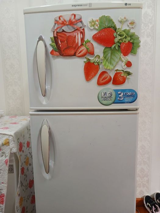 Холодилник             LG