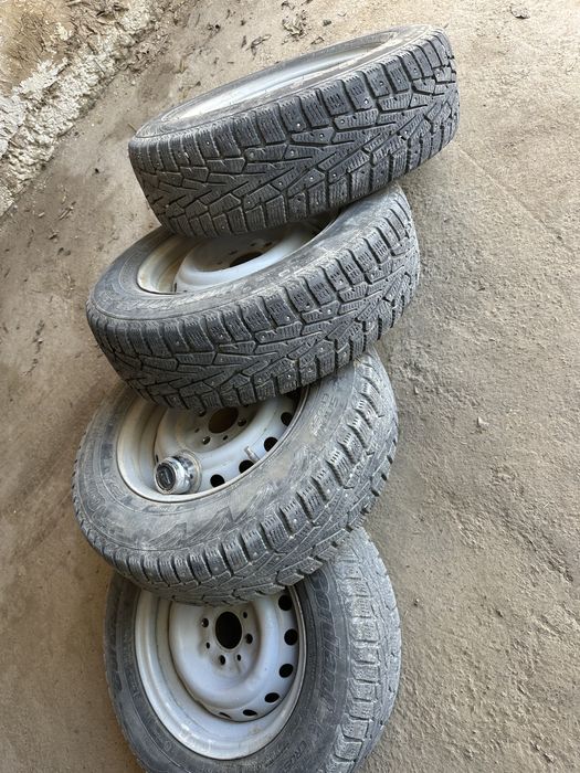 ваз балон с дисками R13