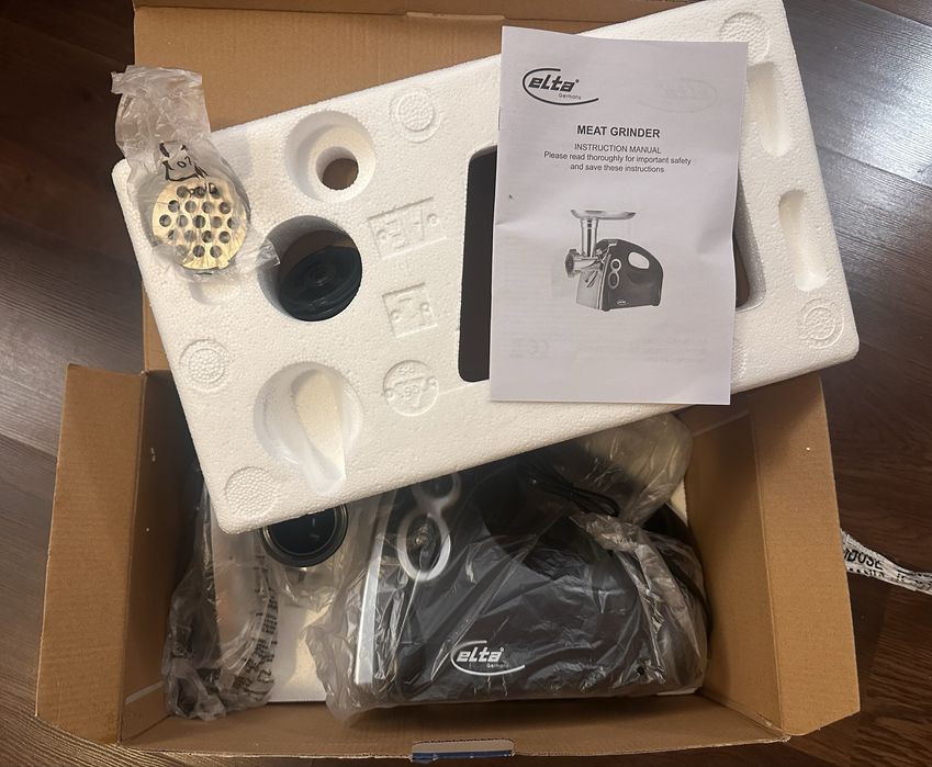 Mașină de tocat carne electrică MG 1200 Elta 1200 W