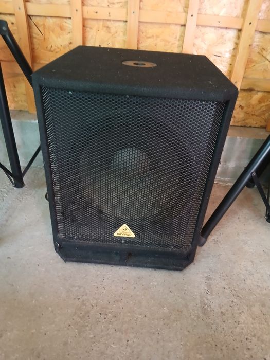 Boxe behringer +mixer și microfoane