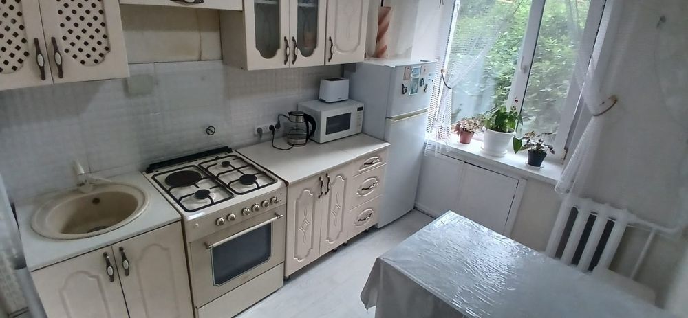 Продам 3 комн. Квартиру