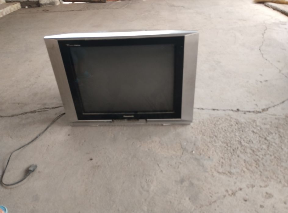Телевизор хороши состояние