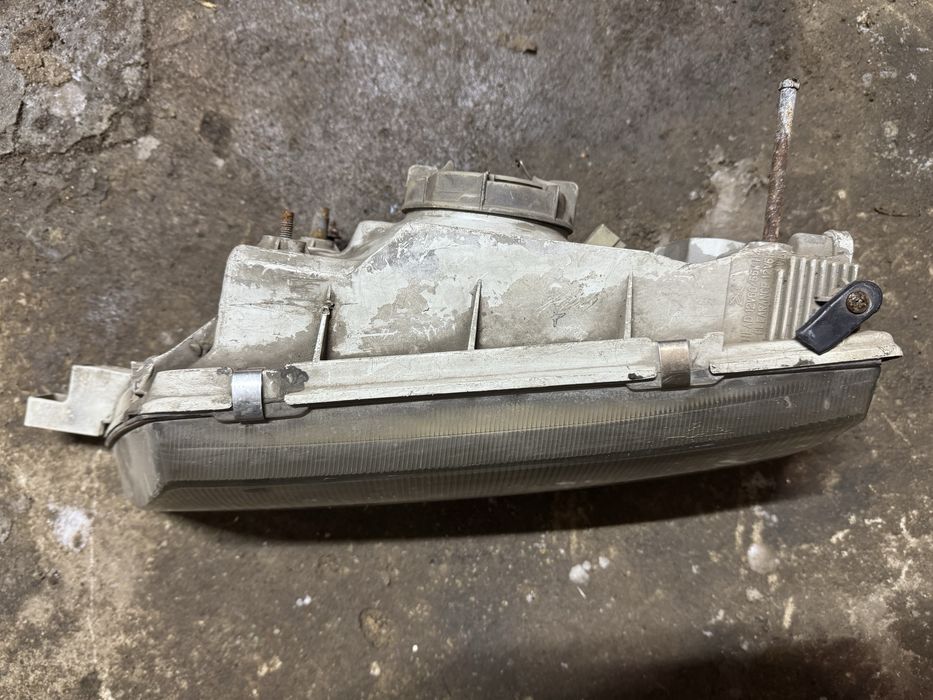 фара ниссан сания B14