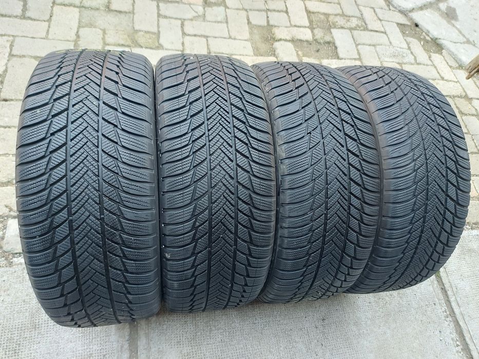 Set 4buc 235/50 R19 99H Bridgestone Blizzak LM001 MO M+S iarnă