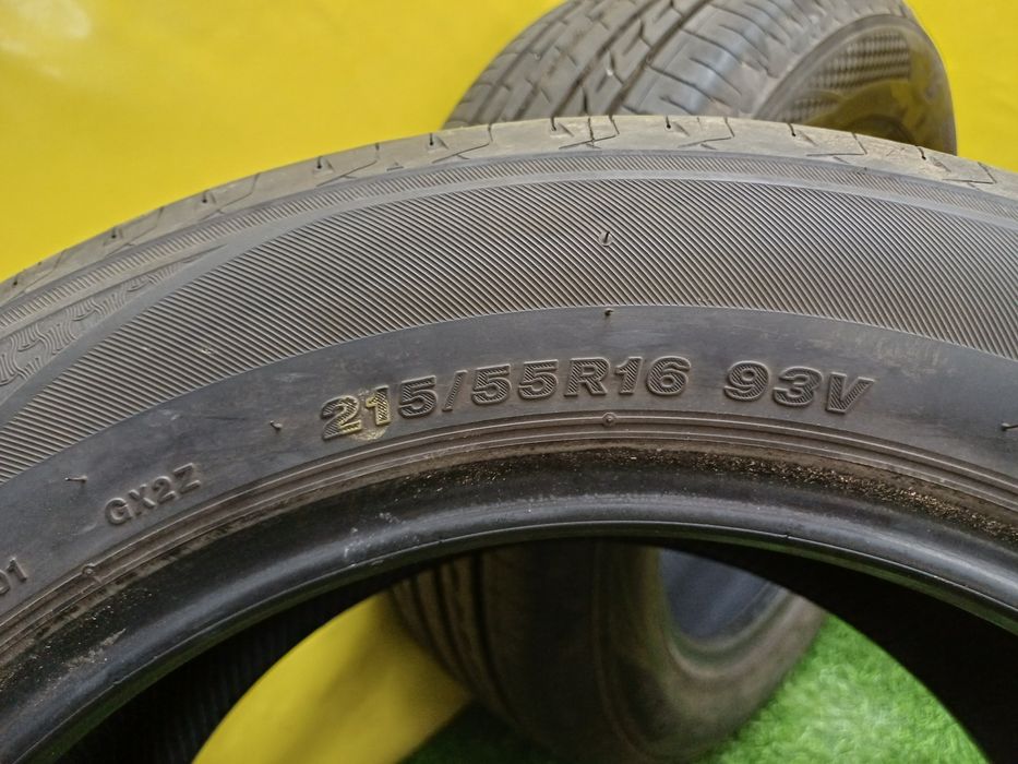 Шины 215/55 R16 Bridgestone пара.