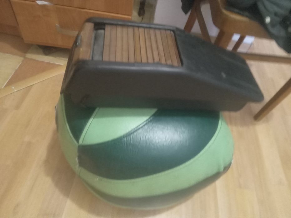 Продам запчасти на 124 мерседес дорест