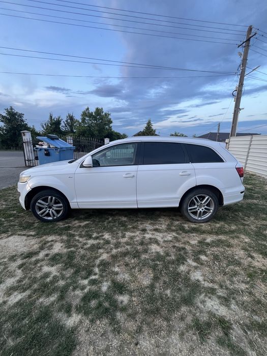 AUDI Q7 2010 — imagine 2