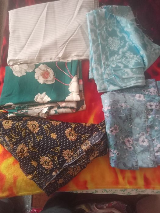 Продам отрезы разные.