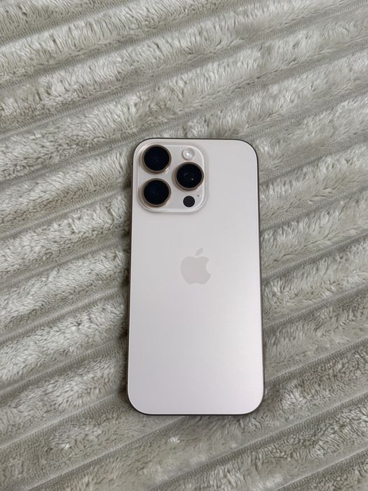 Iphone 16 pro impecabil