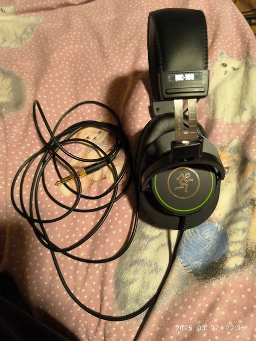 Casti Studio Mackie MC-100 ca nou