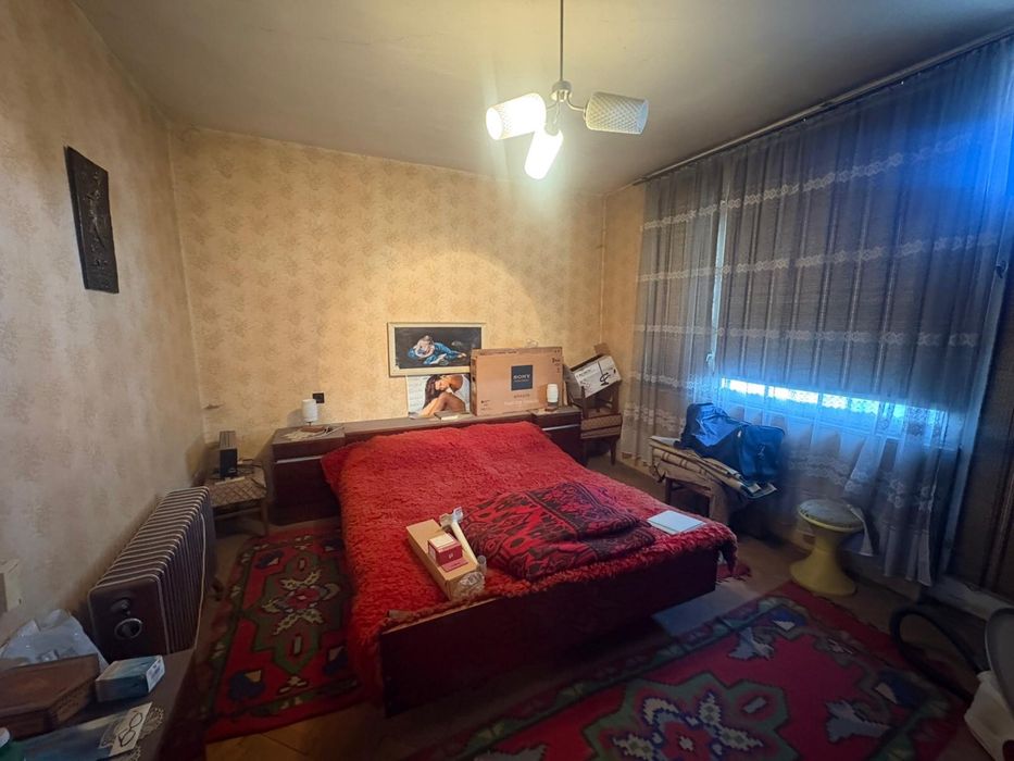 Продава се Двустаен апартамент в Търговище, Център - 71 кв.м за 984 €/кв.м - Снимка #3