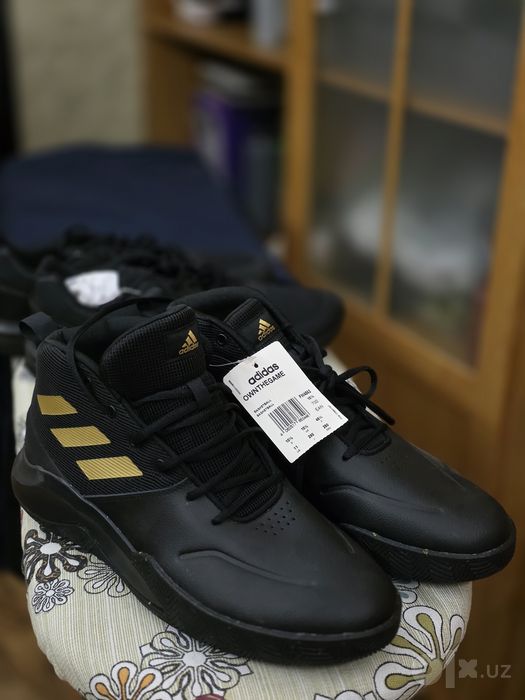 Продам Adidas own the game