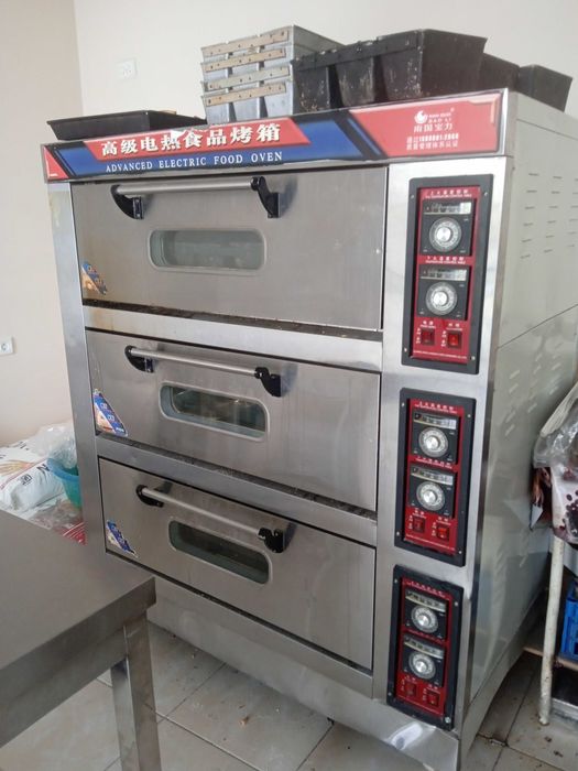 Производственная печь духовка