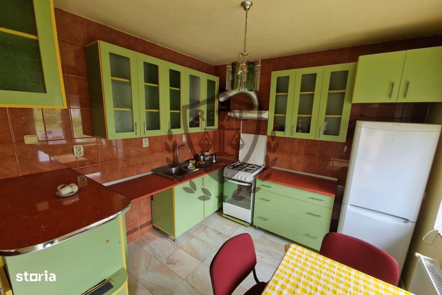 Casa de tip S+P+1+M in supr. utila de 360 mp., cartier Cetate, zona 0.