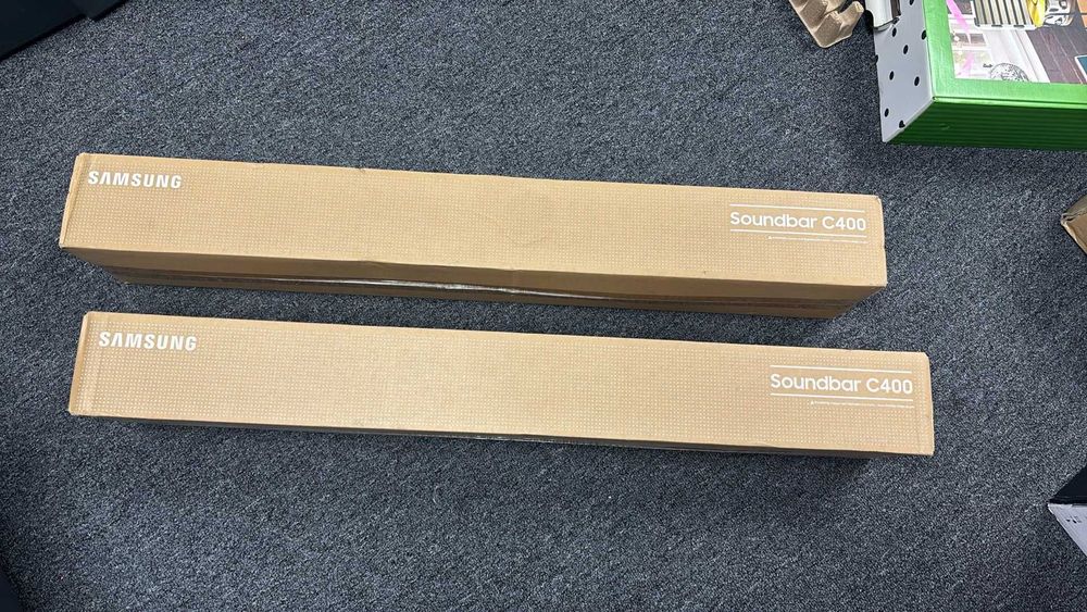 Samsung Soundbar Саундбар серии Essential B HW-C400 чёрный