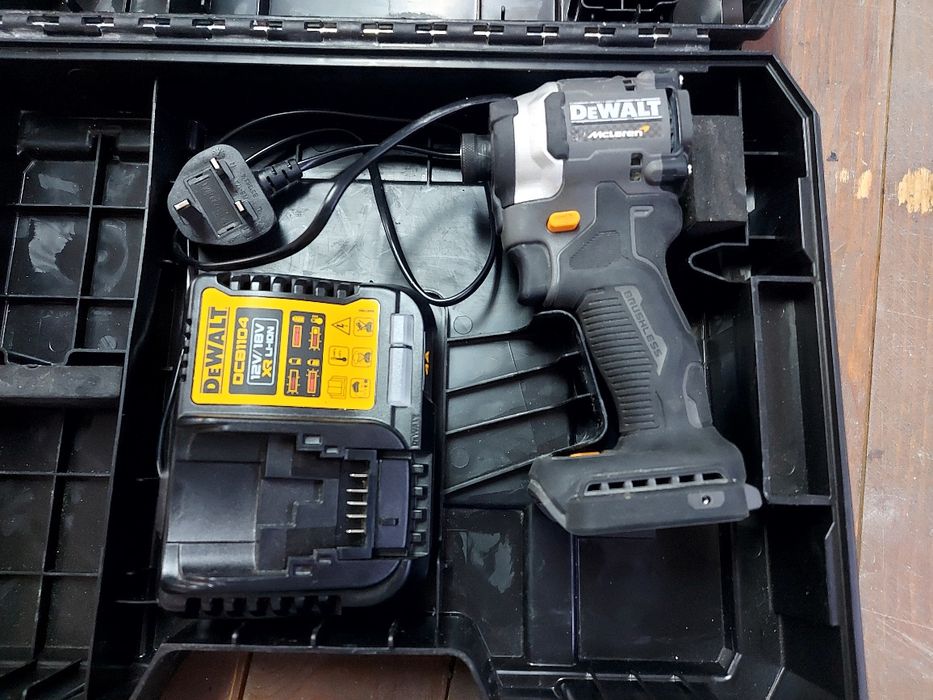 DeWALT DCF85 McLaren