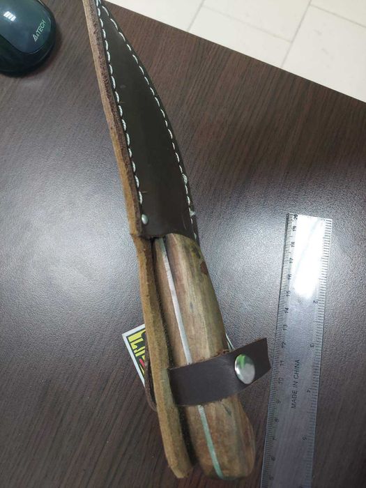 Нож дръжка от орех ръчна изработка