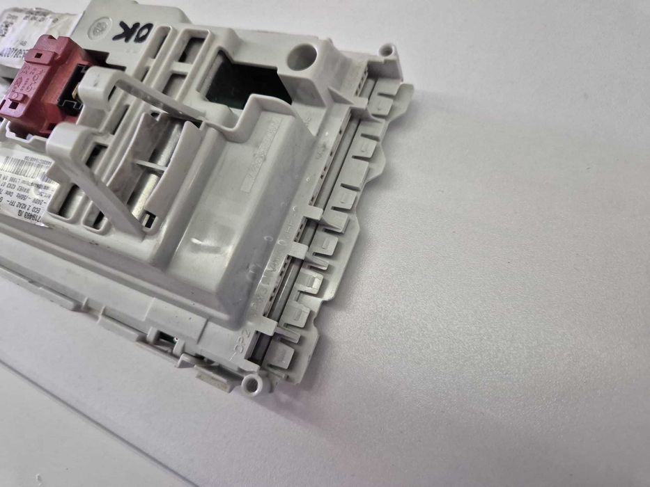 Placa electronica masina de spalat verticala Indesit  ITWE71252 W/ R32