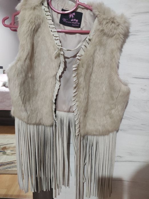 Велурен елек с естествен пух