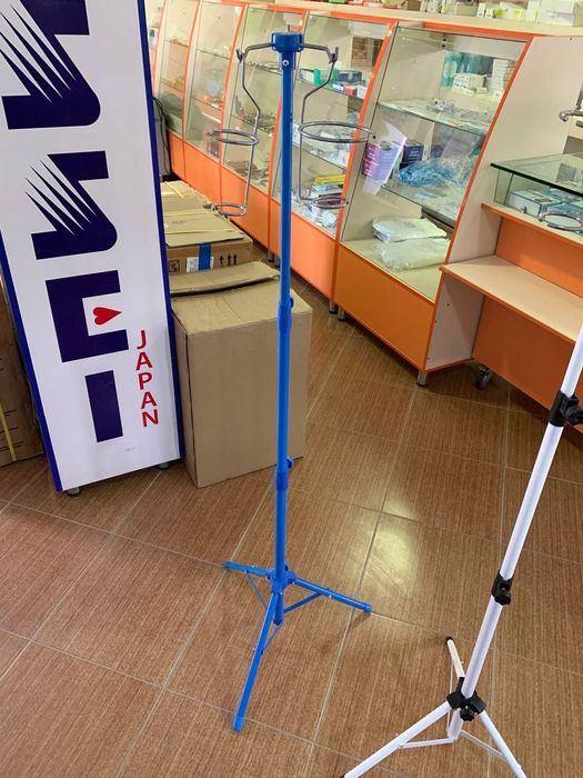 Телескопический штатив для длительных вливаний
Высота до 1.75 м можно