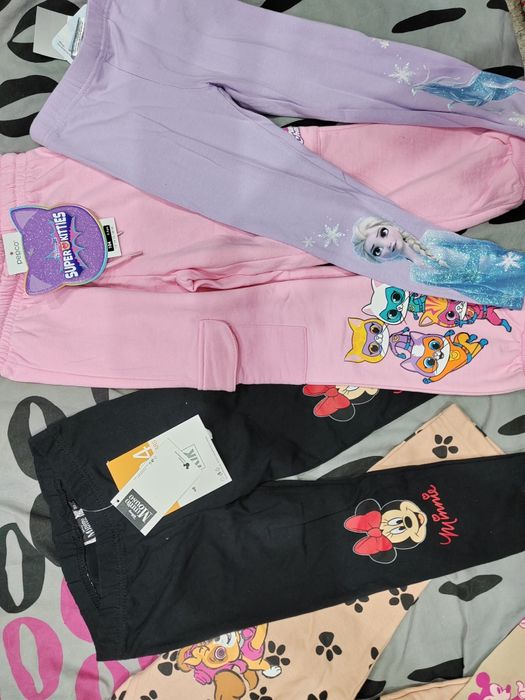 Нови дрешки клинове блузки за момиче 3-4г. 104 размер