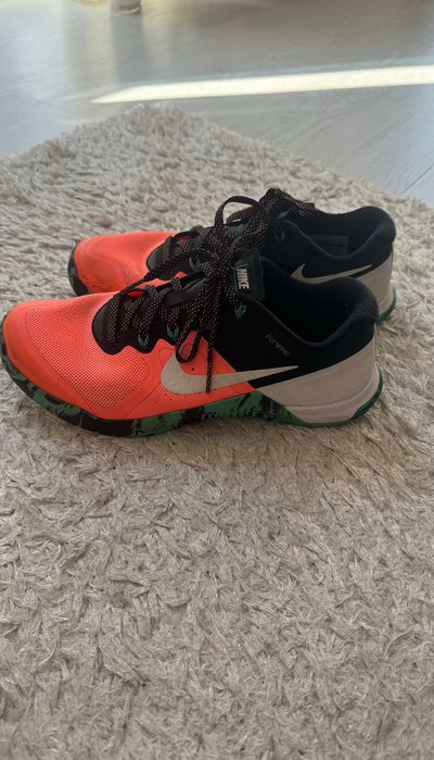 Маратонки Обувки кецове Nike 40 Adidas