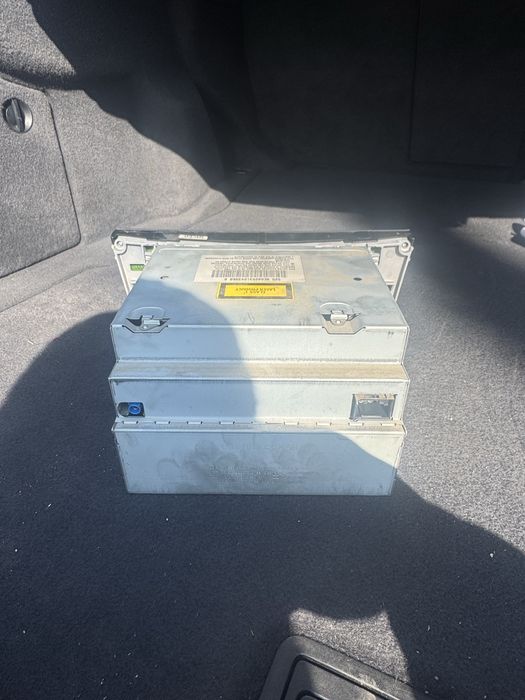 Продам  на w211.