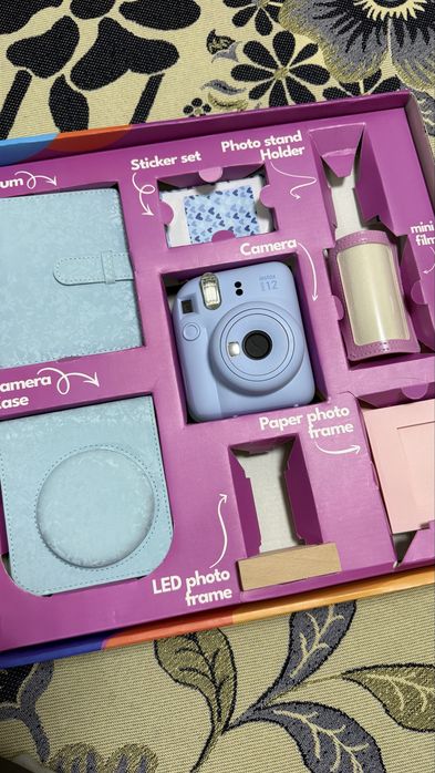камера instax mini 12 новый