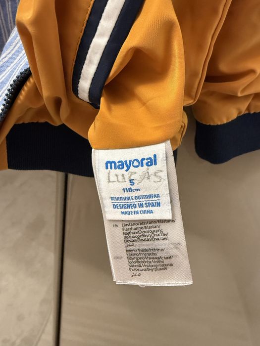 Geaca Mayoral cu 2 fete, impecabila, marimea 110