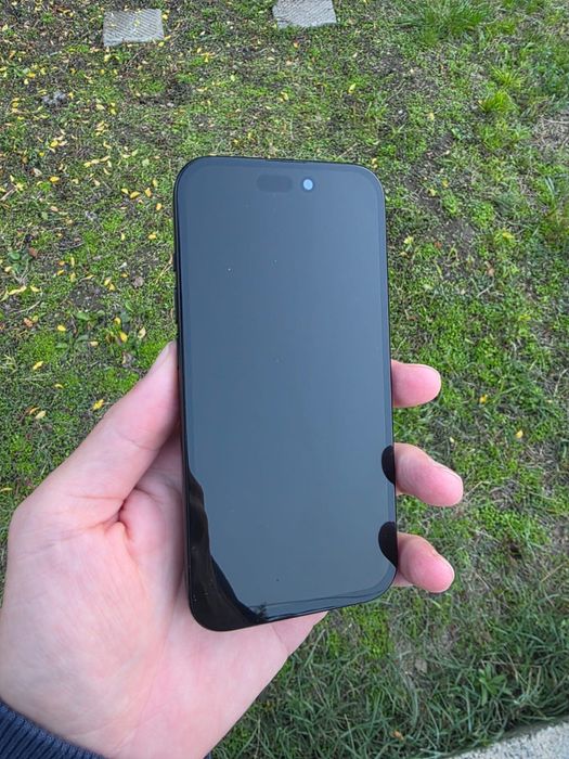 Iphone 15 256gb black пълен комплект