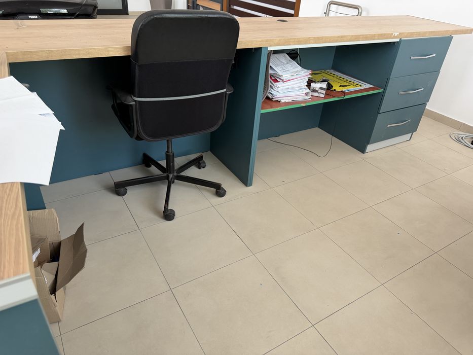 Birou forma L , 3.65m x 1.70m