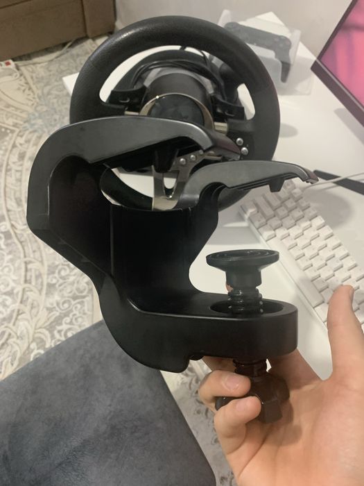 Продам игровой руль