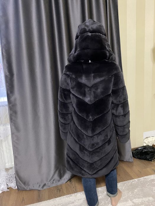 Продам шубу мех кролик-орилаг