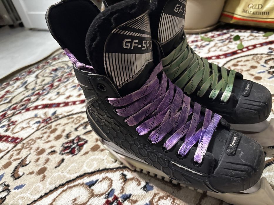 продаю коньки gf sport