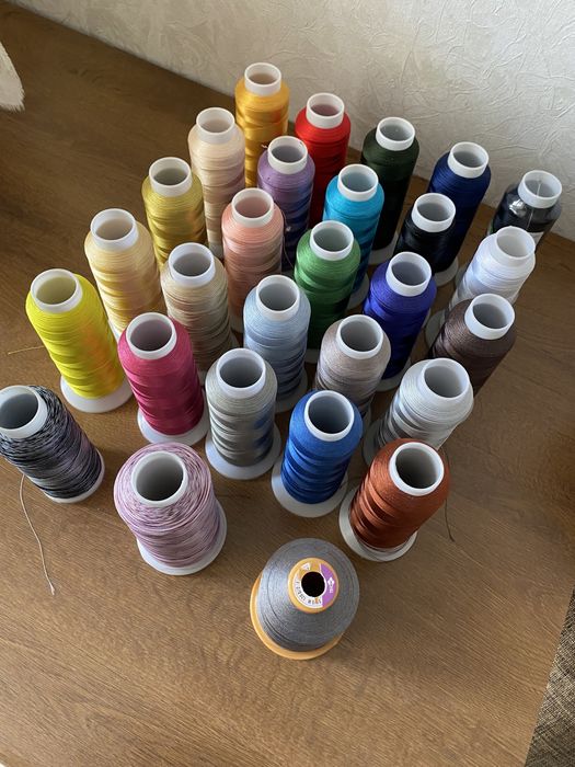 Продам вышивальную машину