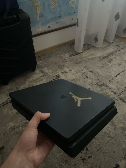 ps 4 slim fara manete