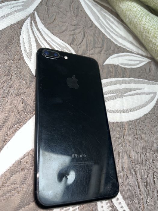 iPhone 7+ 128 гб
