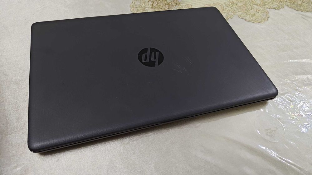 HP 250 G7 notebook PC